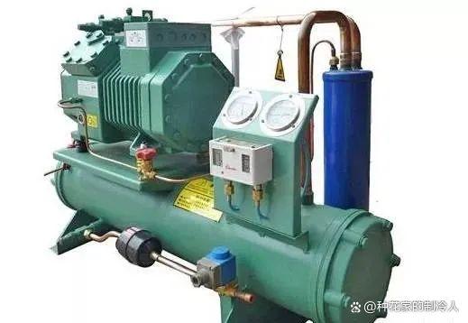 制冷設(shè)備到底選風(fēng)冷好還是水冷好？